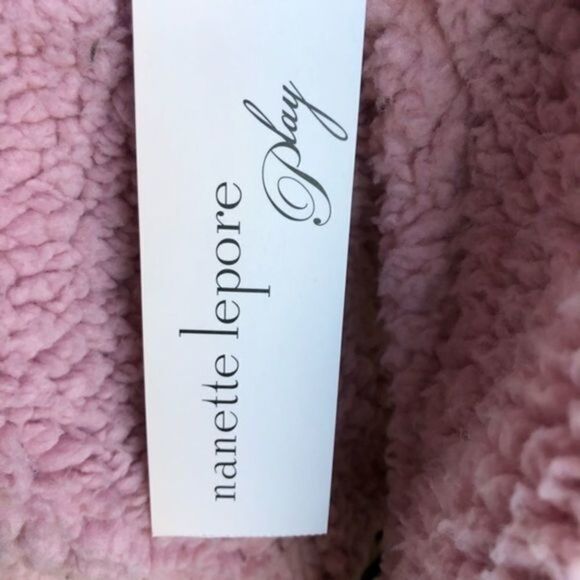 Nanette Lapore pink teddy soft sweatshirt - Picture 5 of 10